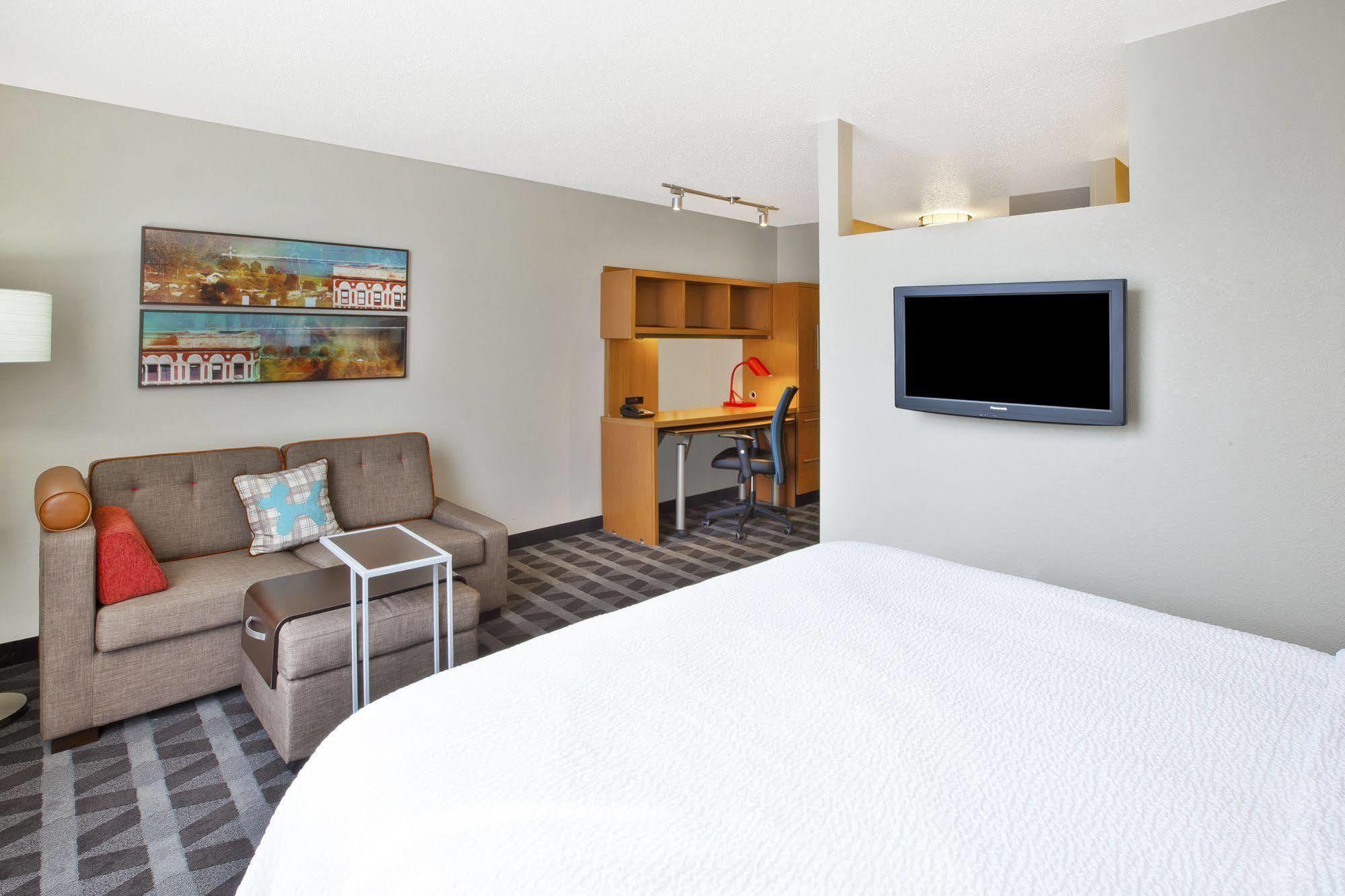 Hotel Towneplace By Marriott Brookfield